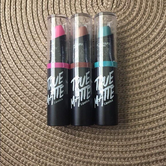true matte lipstick